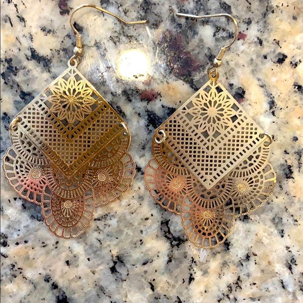 Gold earrings